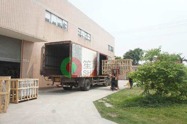 江西客戶向我公司訂購切菜機(jī)、渦流洗菜機(jī)、脫水機(jī)等蔬菜加工設(shè)備