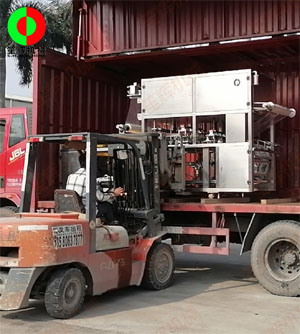 大型連續(xù)盒式真空包裝封口生產(chǎn)設備出貨交付客戶!