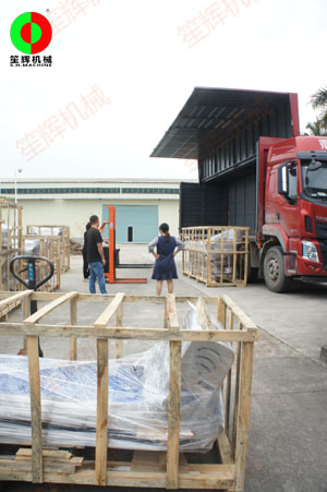 多功能洗菜機(jī)等一批蔬菜清洗加工設(shè)備發(fā)貨交付客戶！