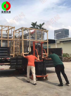 渦流洗菜機等蔬果清洗加工機械發(fā)貨交付江西客戶！