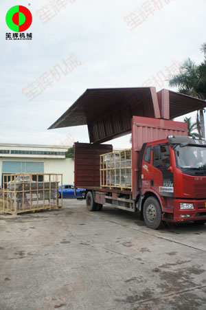 多套蔬果洗菜機(jī)組按客交期準(zhǔn)時(shí)裝車出貨！