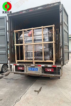 兩批蔬果清洗加工設備同日發(fā)貨交付！